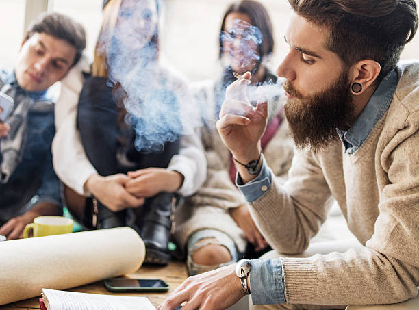 Tỷ lệ người trẻ hút thuốc lá đang gia tăng nhanh chóng
